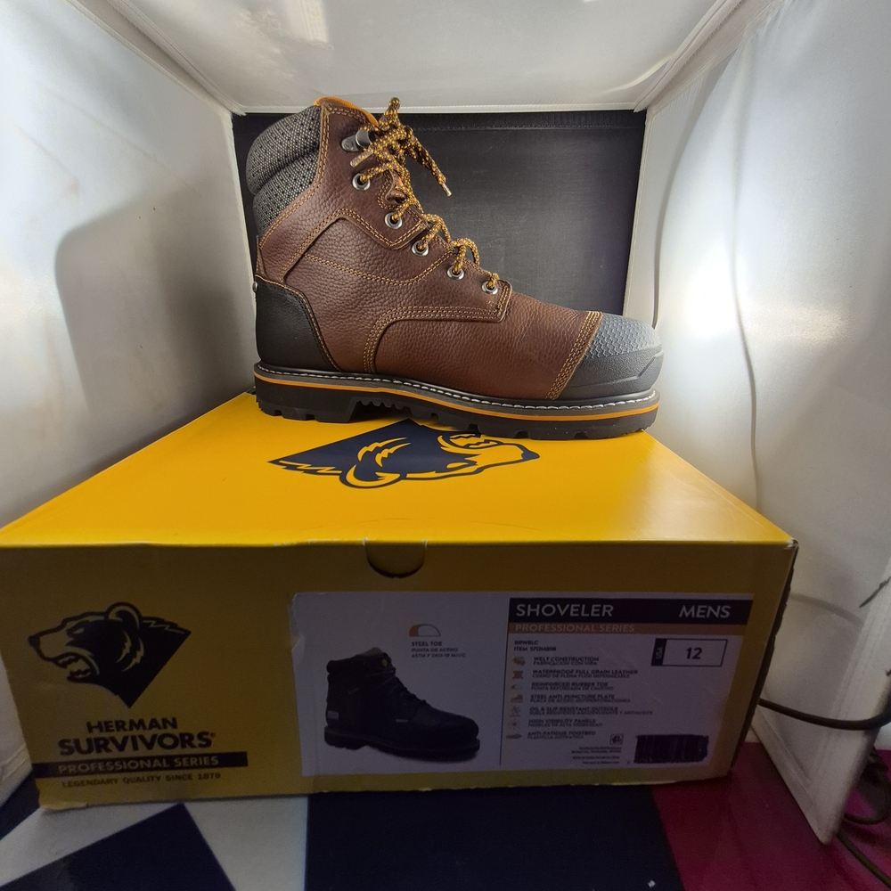 Men’s Brown & Black Work Boot